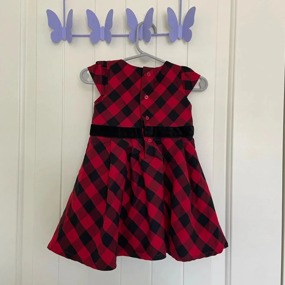 NWOT | Carter’s baby girl’s special occasion‎ plaid patterned dress — 12 months